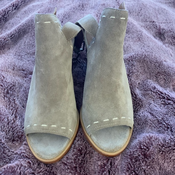 Frye Shoes - Frye & co Casual Heels